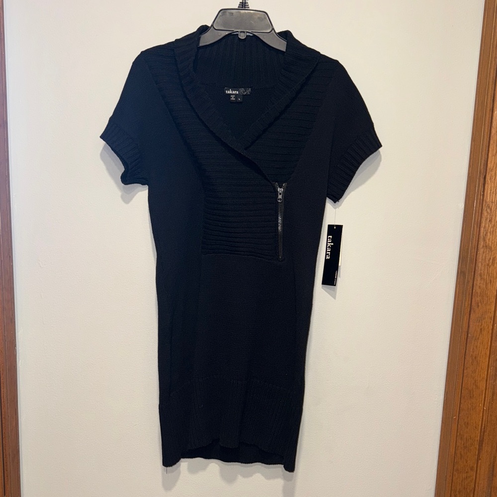Takara NWT L Black Short Sleeve Sweater with Zipper